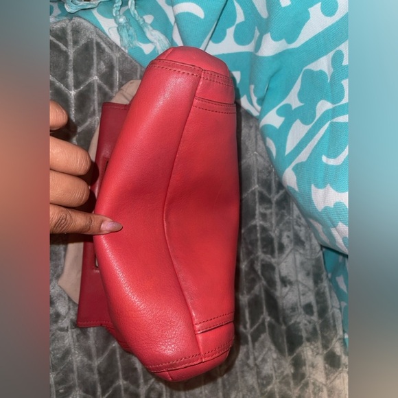 Coach Legacy Leather Basket clutch In Carnelian EUC released circa 2020/2021 - Picture 16 of 17